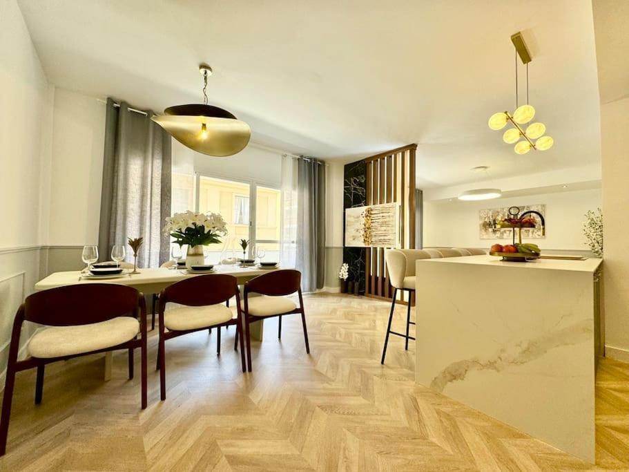 4Bd Central Soho Luxe Retreat Terrace 2Bh & Ac Málaga Kültér fotó